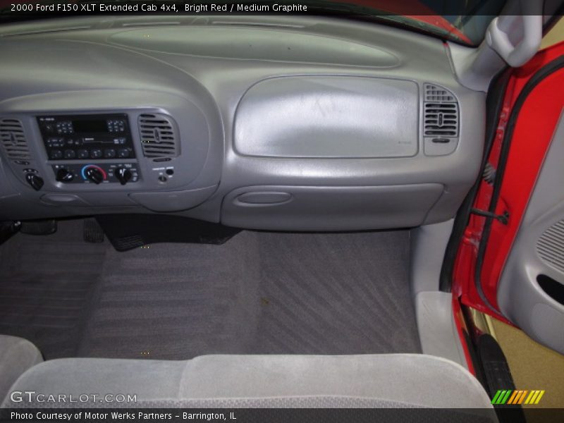 Bright Red / Medium Graphite 2000 Ford F150 XLT Extended Cab 4x4
