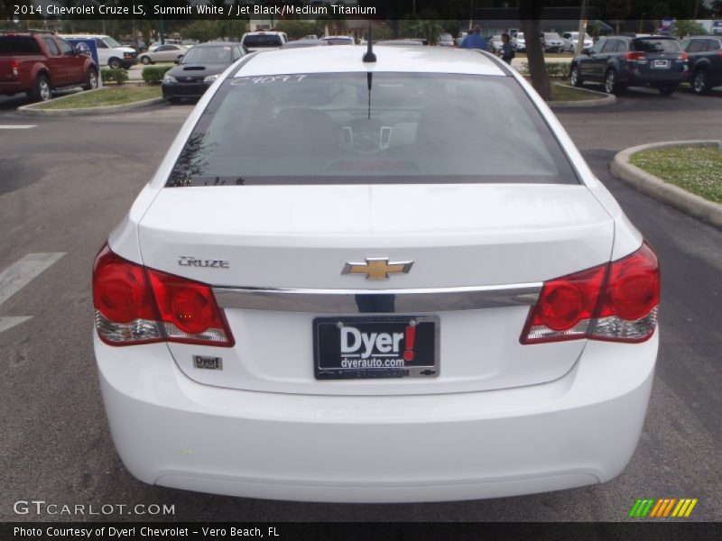 Summit White / Jet Black/Medium Titanium 2014 Chevrolet Cruze LS