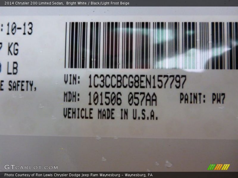Bright White / Black/Light Frost Beige 2014 Chrysler 200 Limited Sedan