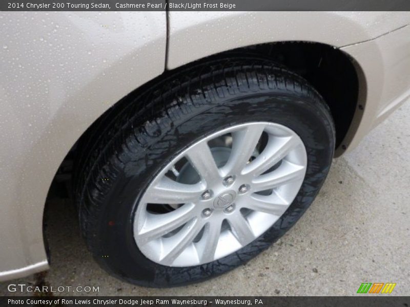 Cashmere Pearl / Black/Light Frost Beige 2014 Chrysler 200 Touring Sedan