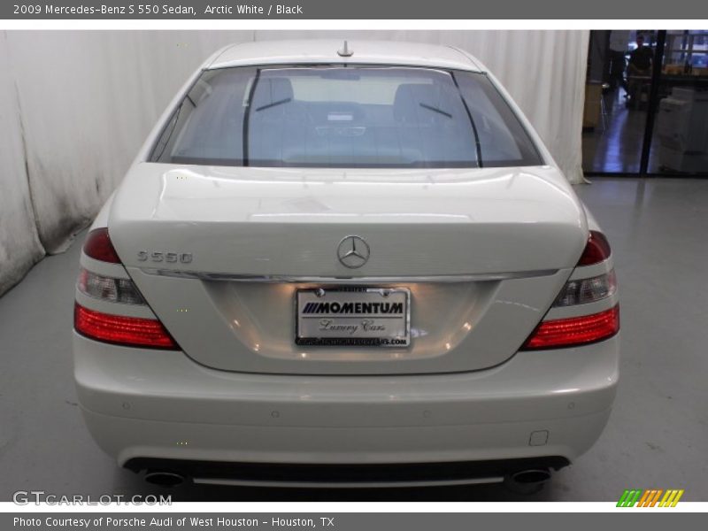 Arctic White / Black 2009 Mercedes-Benz S 550 Sedan