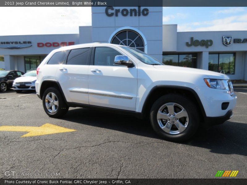 Bright White / Black 2013 Jeep Grand Cherokee Limited