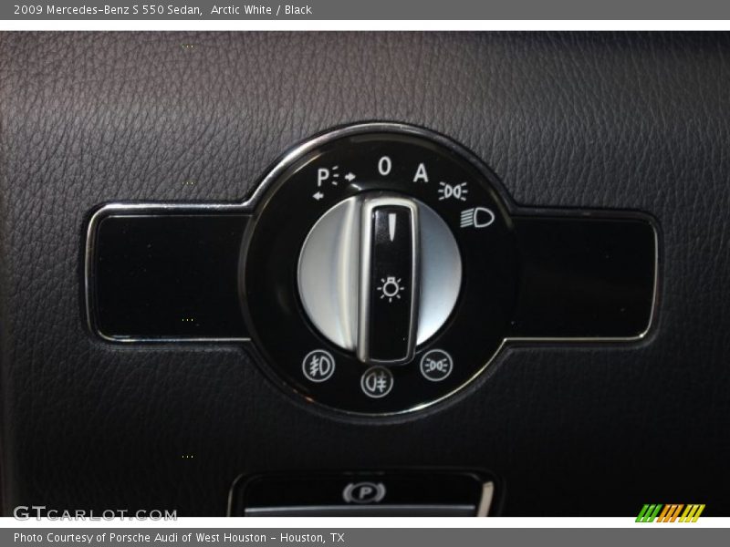 Arctic White / Black 2009 Mercedes-Benz S 550 Sedan