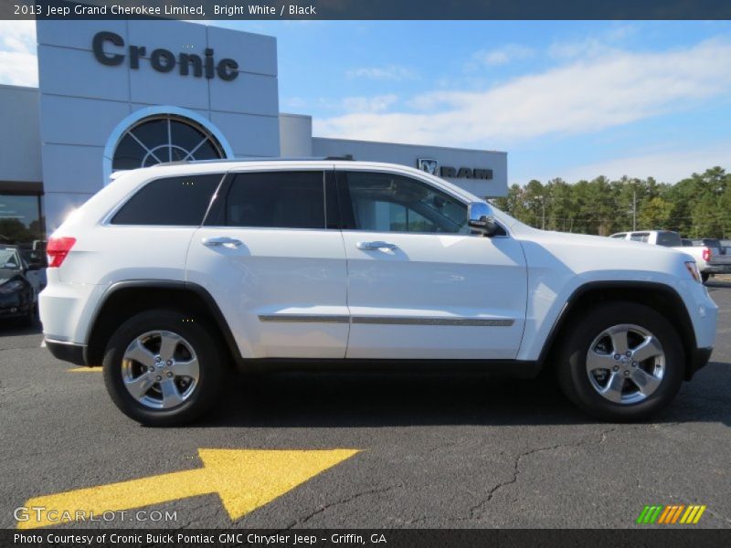 Bright White / Black 2013 Jeep Grand Cherokee Limited