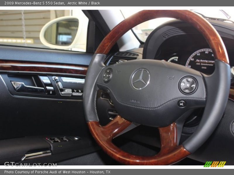 Arctic White / Black 2009 Mercedes-Benz S 550 Sedan