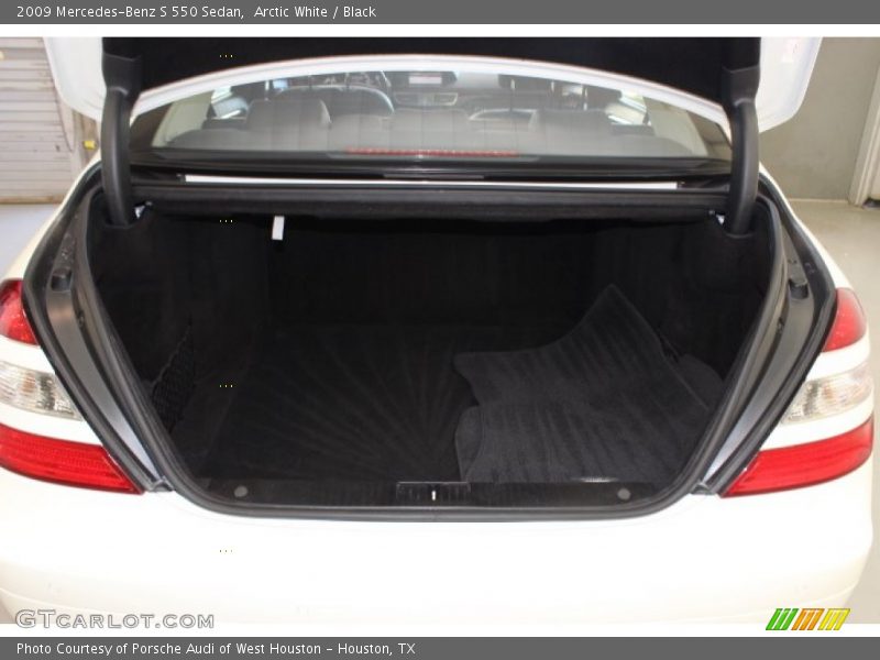 Arctic White / Black 2009 Mercedes-Benz S 550 Sedan