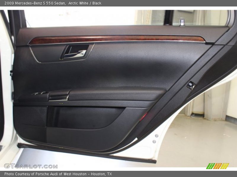 Arctic White / Black 2009 Mercedes-Benz S 550 Sedan