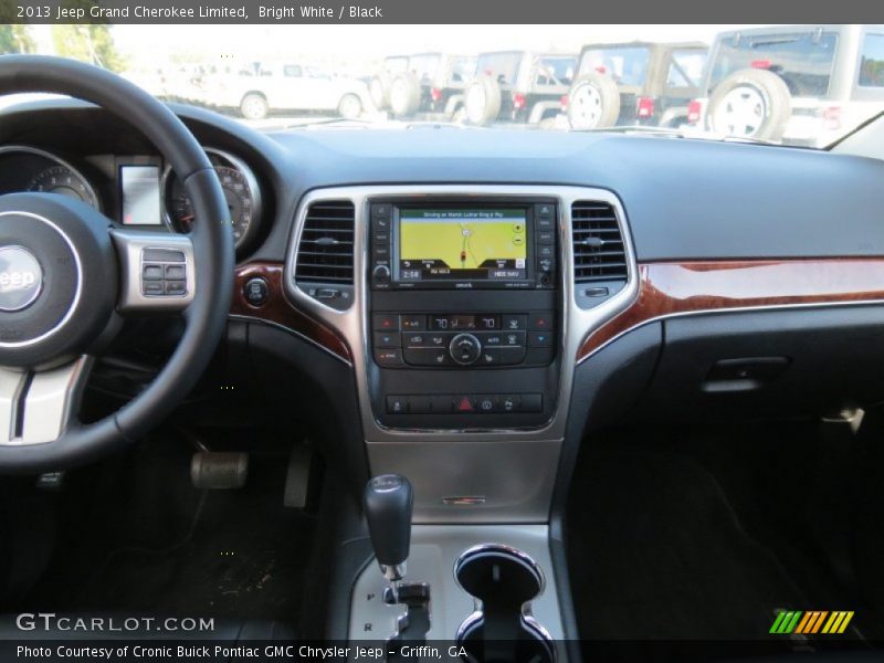 Bright White / Black 2013 Jeep Grand Cherokee Limited