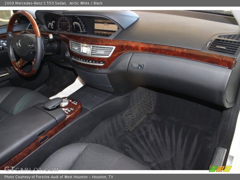 Arctic White / Black 2009 Mercedes-Benz S 550 Sedan