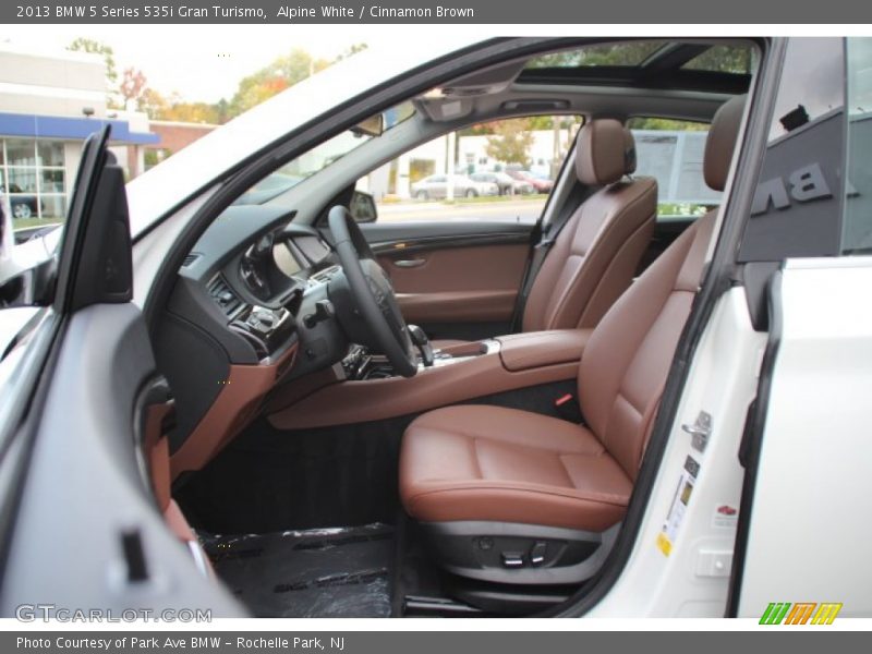 Alpine White / Cinnamon Brown 2013 BMW 5 Series 535i Gran Turismo
