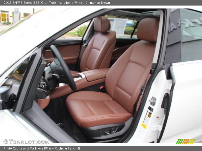 Alpine White / Cinnamon Brown 2013 BMW 5 Series 535i Gran Turismo