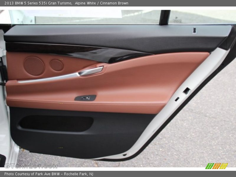 Alpine White / Cinnamon Brown 2013 BMW 5 Series 535i Gran Turismo