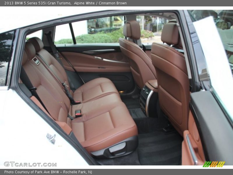 Alpine White / Cinnamon Brown 2013 BMW 5 Series 535i Gran Turismo