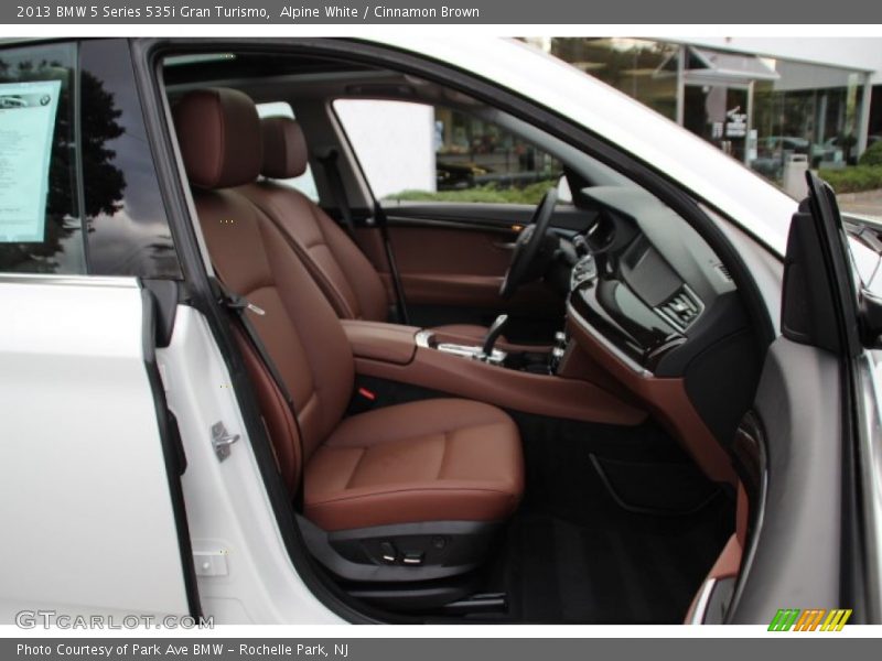 Alpine White / Cinnamon Brown 2013 BMW 5 Series 535i Gran Turismo
