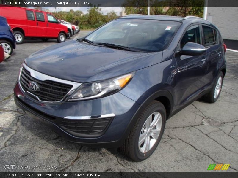 Front 3/4 View of 2013 Sportage LX AWD