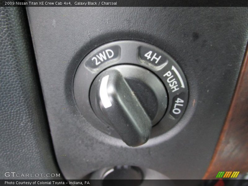 Galaxy Black / Charcoal 2009 Nissan Titan XE Crew Cab 4x4