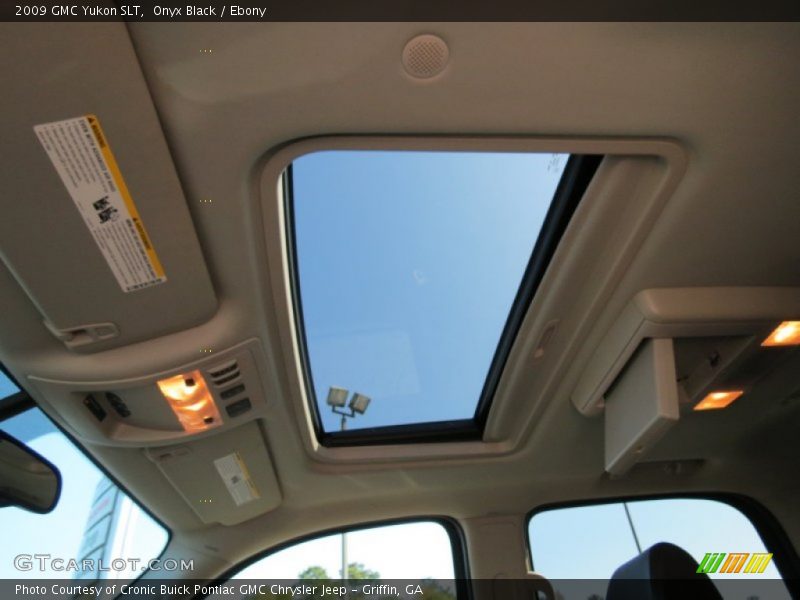 Onyx Black / Ebony 2009 GMC Yukon SLT