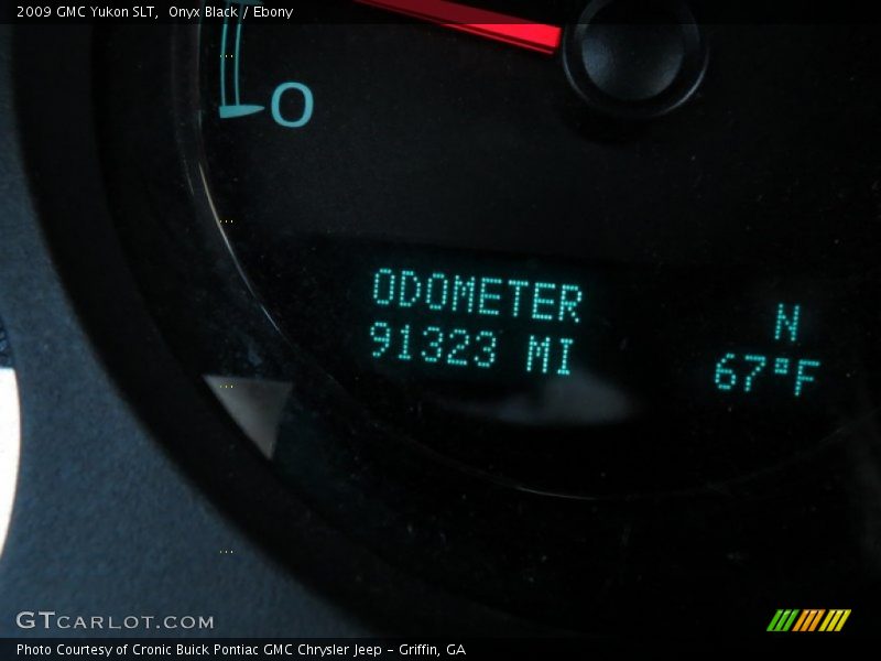 Onyx Black / Ebony 2009 GMC Yukon SLT