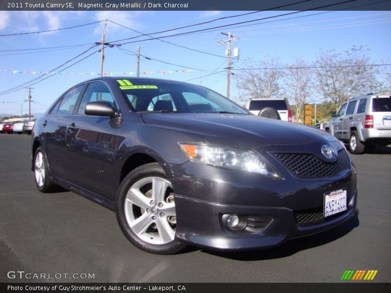 Magnetic Gray Metallic / Dark Charcoal 2011 Toyota Camry SE