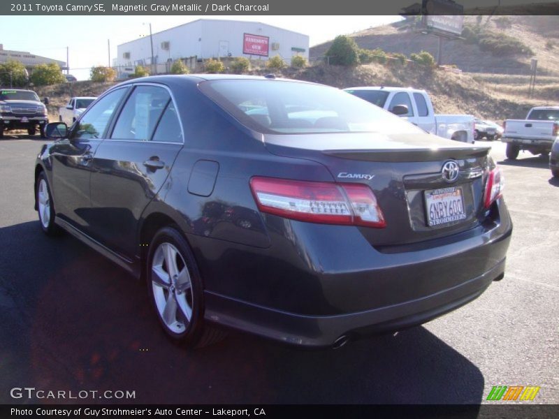 Magnetic Gray Metallic / Dark Charcoal 2011 Toyota Camry SE