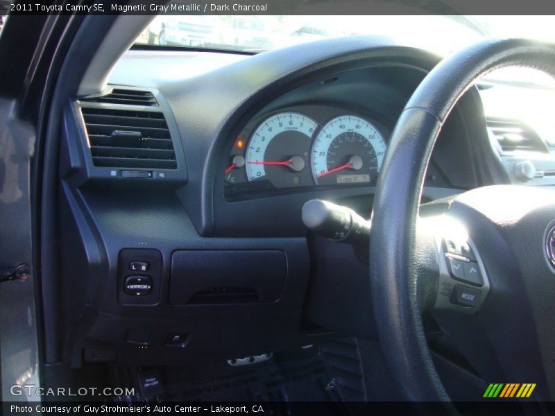 Magnetic Gray Metallic / Dark Charcoal 2011 Toyota Camry SE