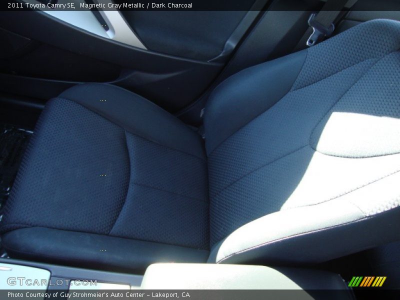 Magnetic Gray Metallic / Dark Charcoal 2011 Toyota Camry SE