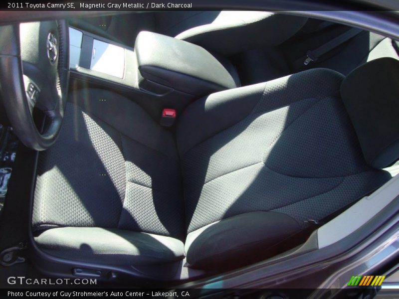 Magnetic Gray Metallic / Dark Charcoal 2011 Toyota Camry SE
