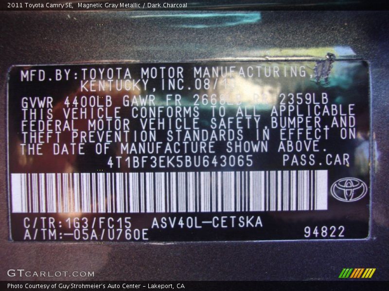 Magnetic Gray Metallic / Dark Charcoal 2011 Toyota Camry SE
