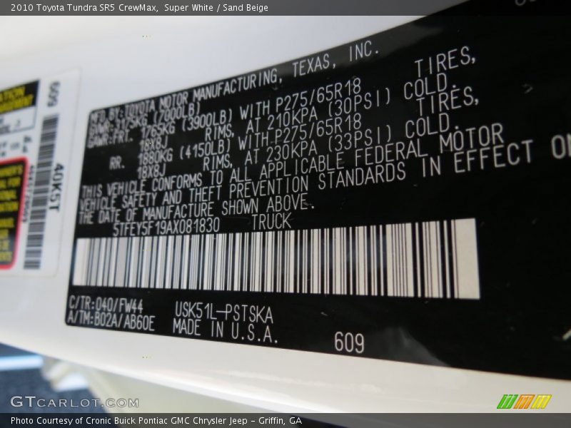 Super White / Sand Beige 2010 Toyota Tundra SR5 CrewMax