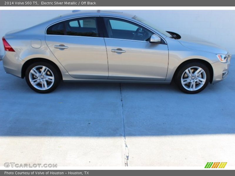 Electric Silver Metallic / Off Black 2014 Volvo S60 T5