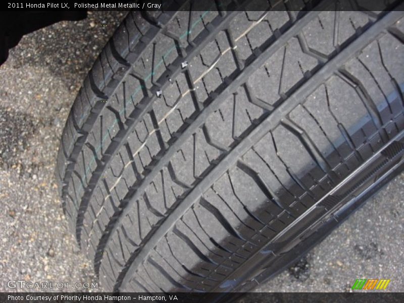 Polished Metal Metallic / Gray 2011 Honda Pilot LX