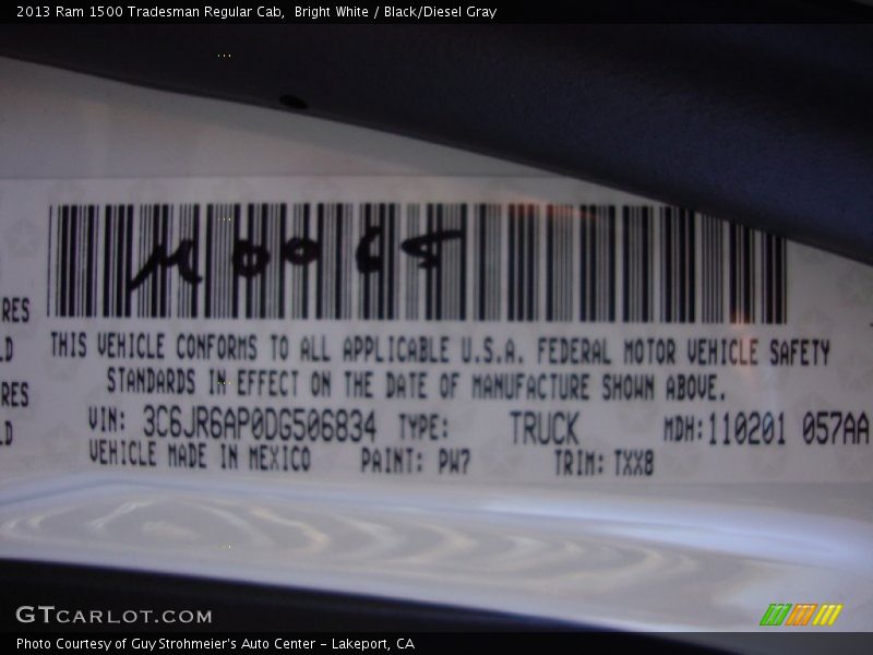 Bright White / Black/Diesel Gray 2013 Ram 1500 Tradesman Regular Cab