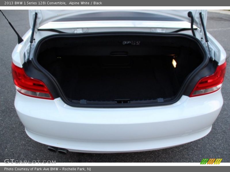  2013 1 Series 128i Convertible Trunk