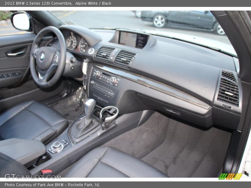 Dashboard of 2013 1 Series 128i Convertible