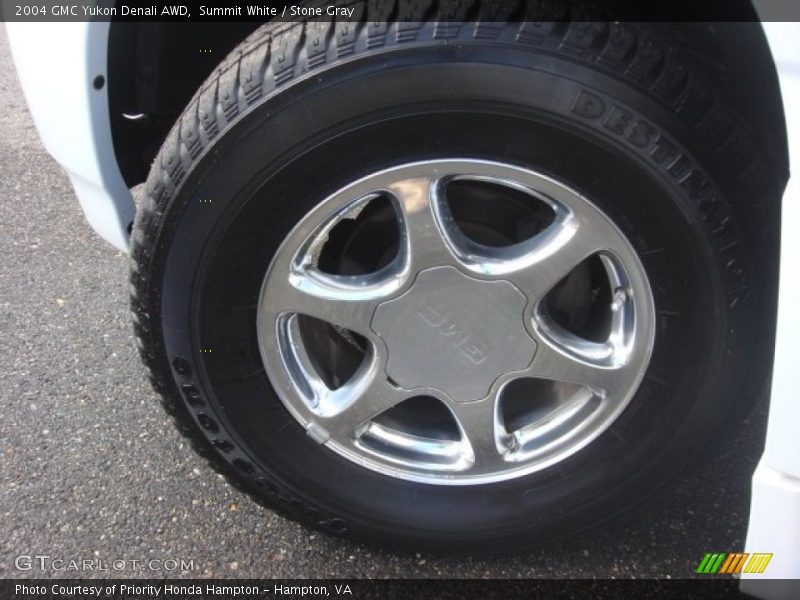 Summit White / Stone Gray 2004 GMC Yukon Denali AWD