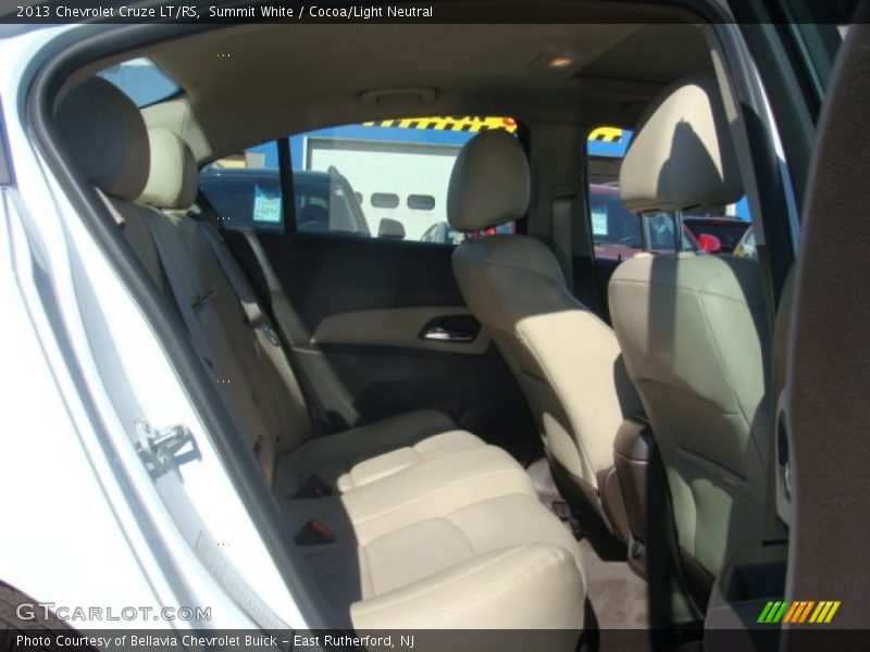 Summit White / Cocoa/Light Neutral 2013 Chevrolet Cruze LT/RS