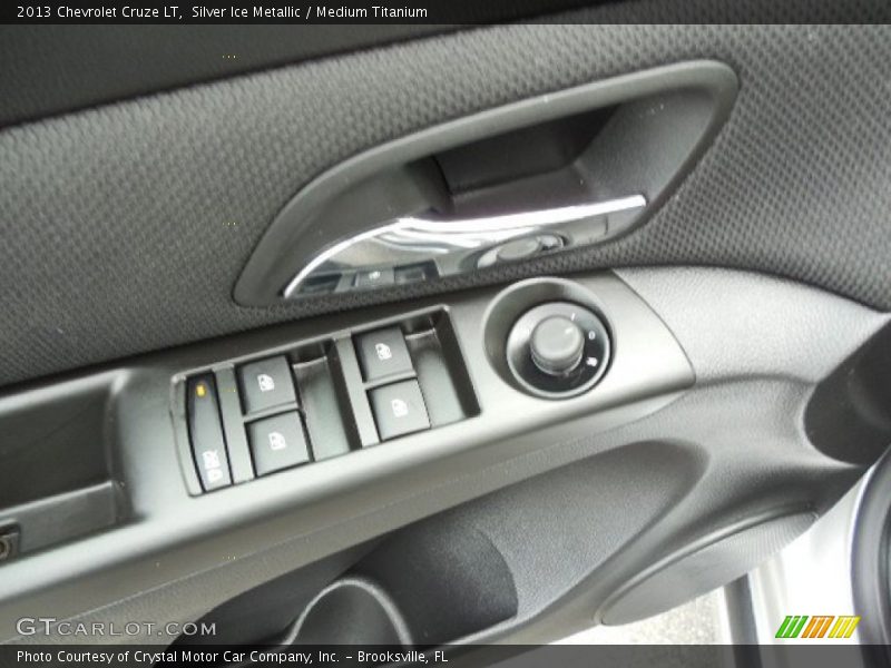 Silver Ice Metallic / Medium Titanium 2013 Chevrolet Cruze LT
