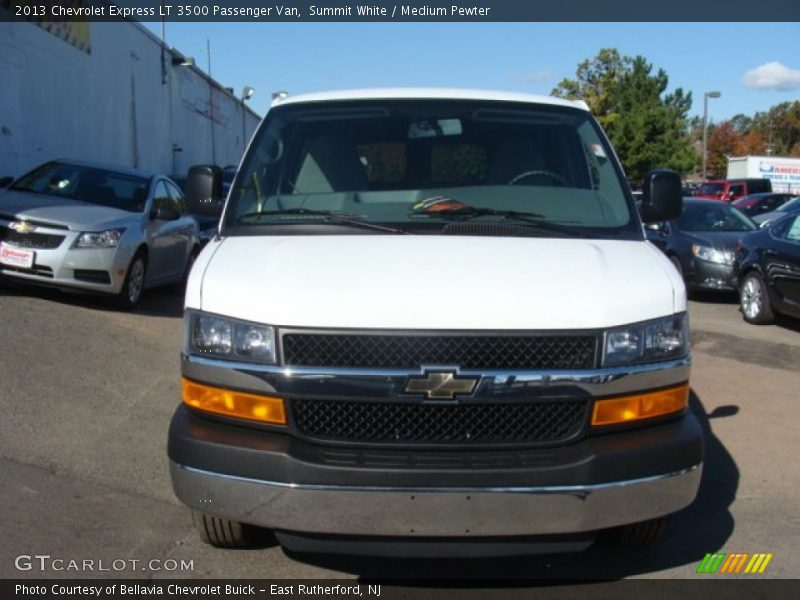 Summit White / Medium Pewter 2013 Chevrolet Express LT 3500 Passenger Van