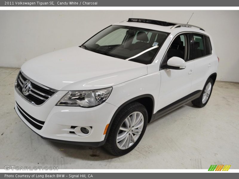 Candy White / Charcoal 2011 Volkswagen Tiguan SE