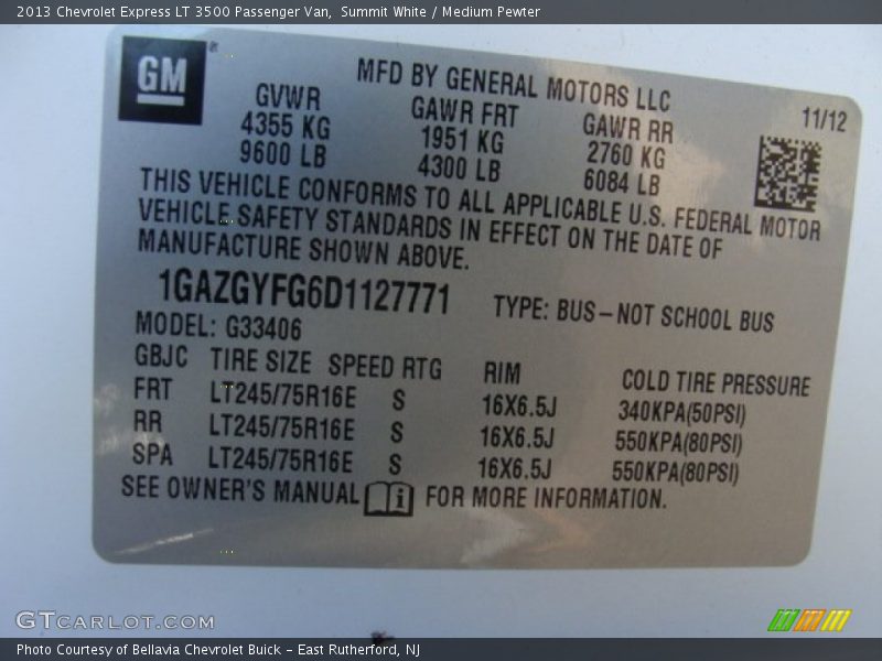 Summit White / Medium Pewter 2013 Chevrolet Express LT 3500 Passenger Van