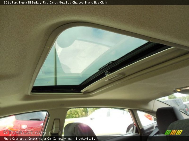 Red Candy Metallic / Charcoal Black/Blue Cloth 2011 Ford Fiesta SE Sedan