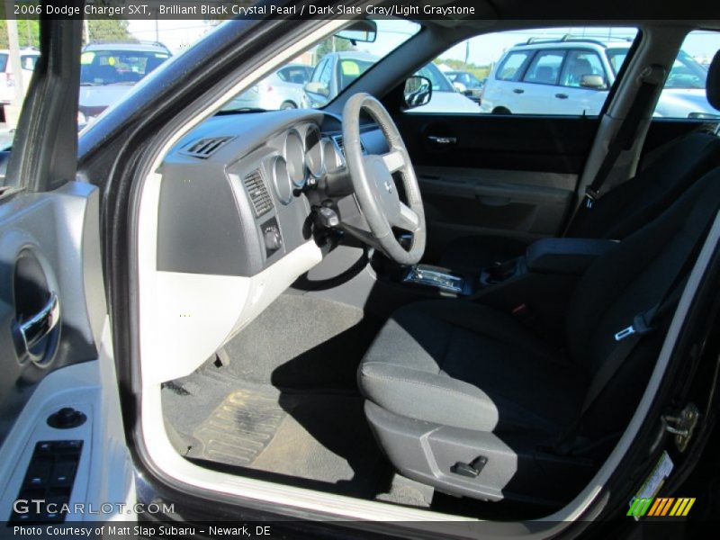 Brilliant Black Crystal Pearl / Dark Slate Gray/Light Graystone 2006 Dodge Charger SXT