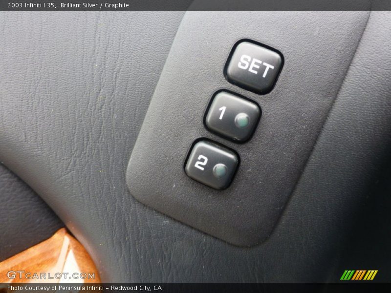 Brilliant Silver / Graphite 2003 Infiniti I 35