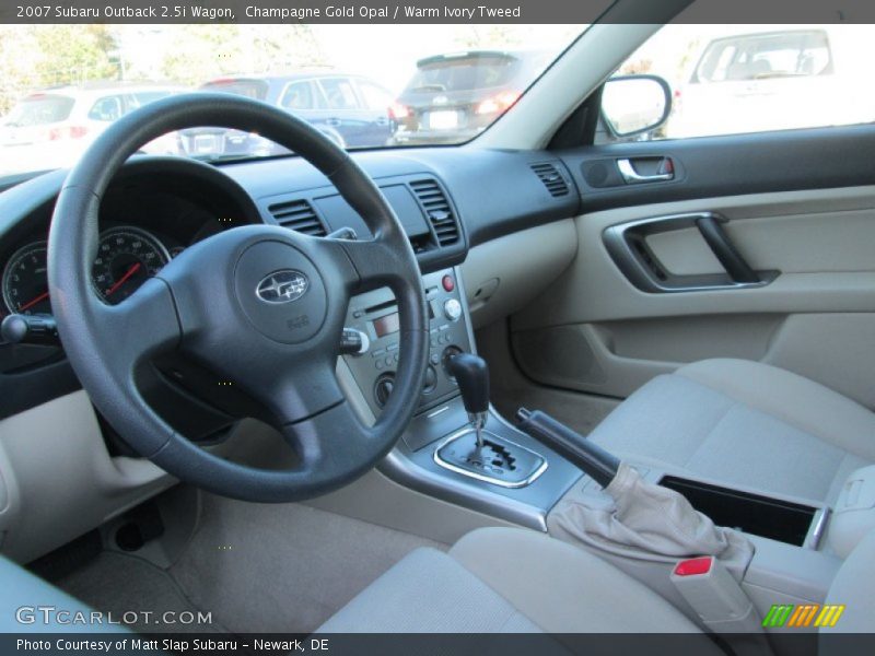 Champagne Gold Opal / Warm Ivory Tweed 2007 Subaru Outback 2.5i Wagon