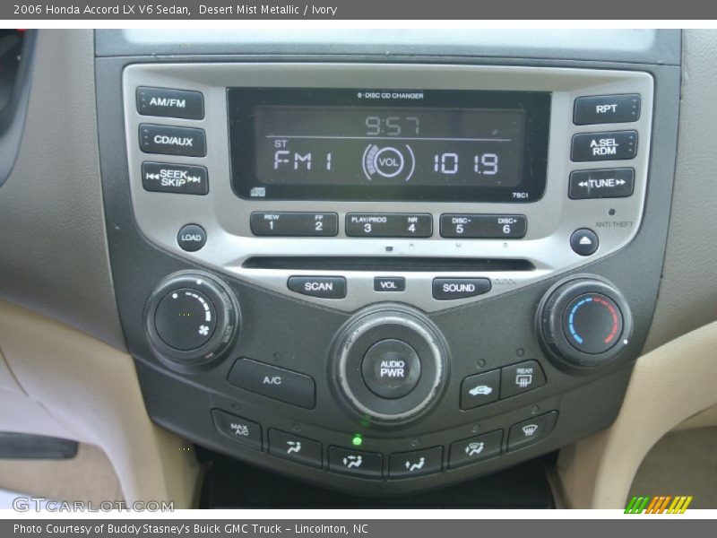 Controls of 2006 Accord LX V6 Sedan