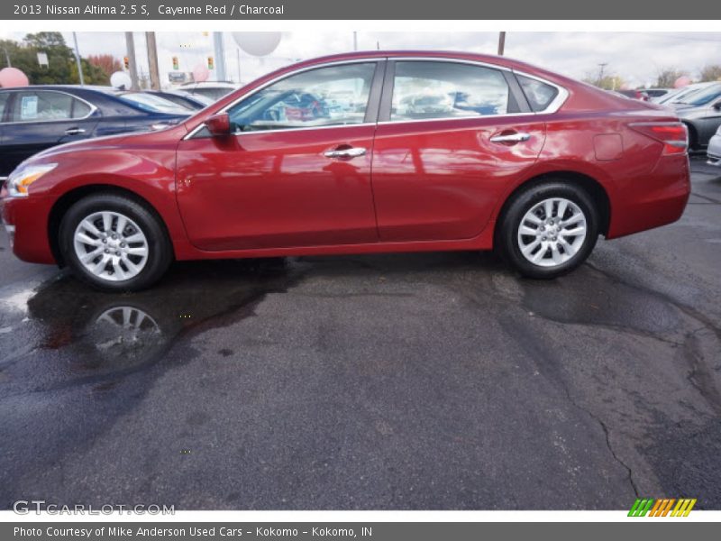 Cayenne Red / Charcoal 2013 Nissan Altima 2.5 S
