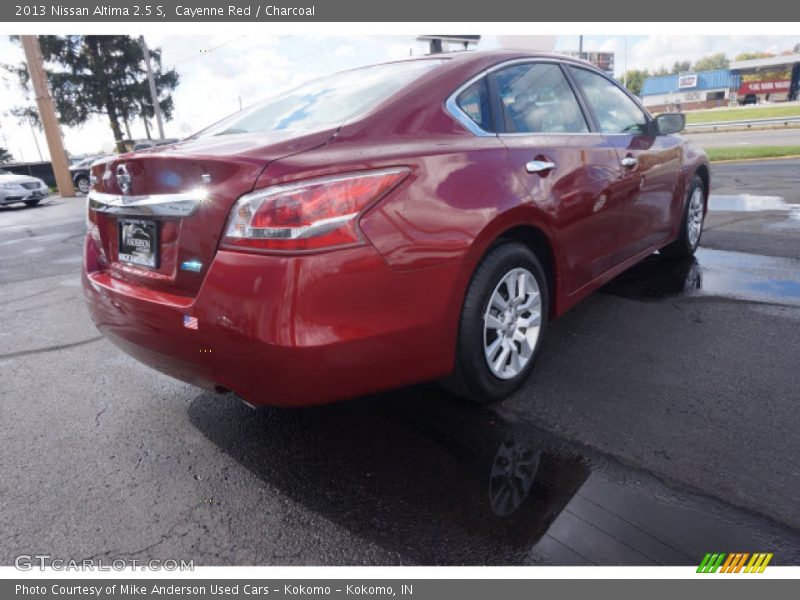 Cayenne Red / Charcoal 2013 Nissan Altima 2.5 S