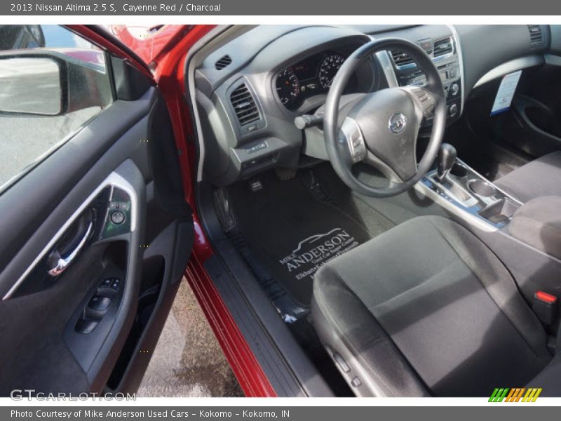 Cayenne Red / Charcoal 2013 Nissan Altima 2.5 S