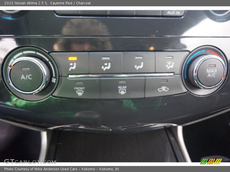 Cayenne Red / Charcoal 2013 Nissan Altima 2.5 S