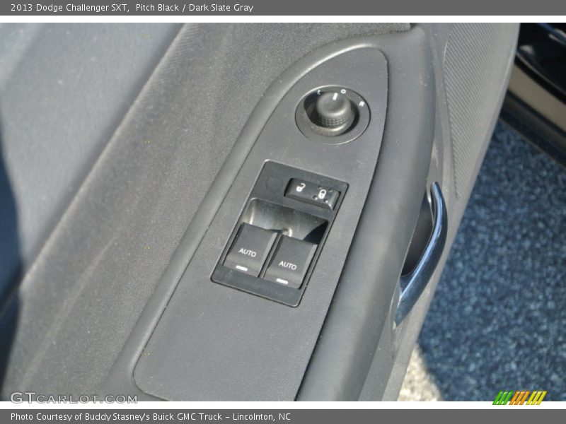 Pitch Black / Dark Slate Gray 2013 Dodge Challenger SXT